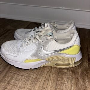 Nike Air Max - W Size 7.5 - White and Yellow